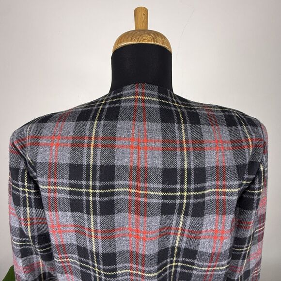Vintage Pendleton Plaid Blazer Skirt Suit Set | 100% Wool 80s 90s Two-Piece Set - Picture 4 of 10
